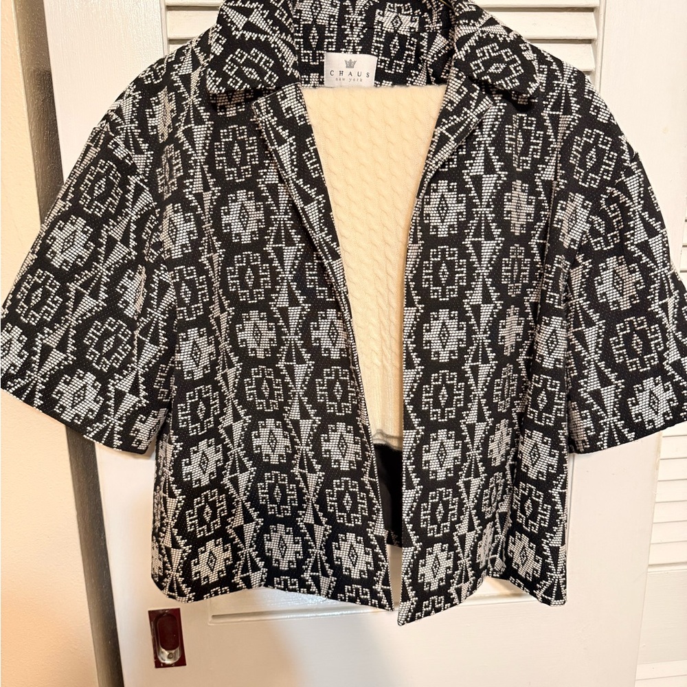 Chaus Black and White Geometric Cropped blazer